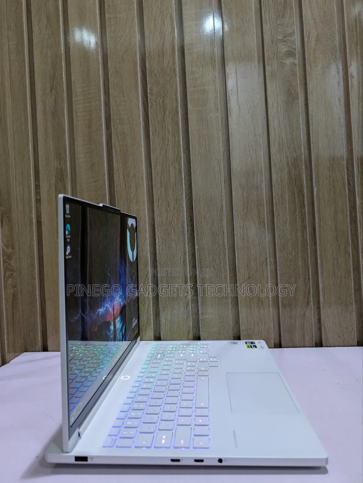Laptop Lenovo Legion 7 32GB Intel Core Ultra 9 SSD 1T