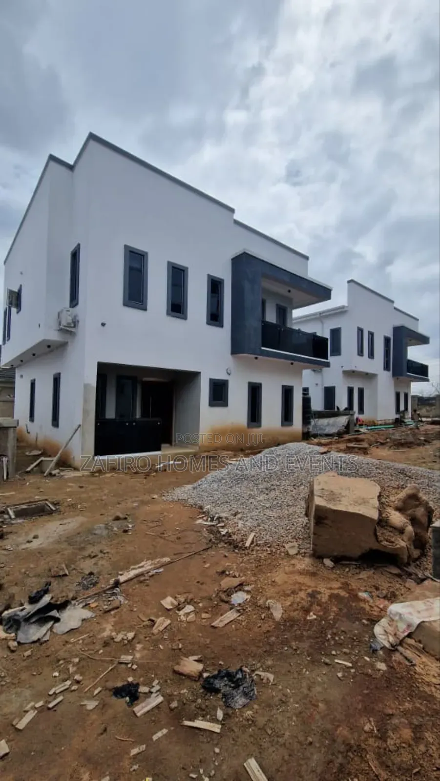 4bdrm Duplex In Baale Akintayo, For Sale