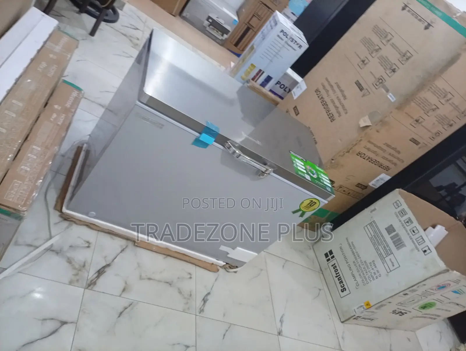 Scanfrost Fast Freezing, Low Noise Inverter Freezer