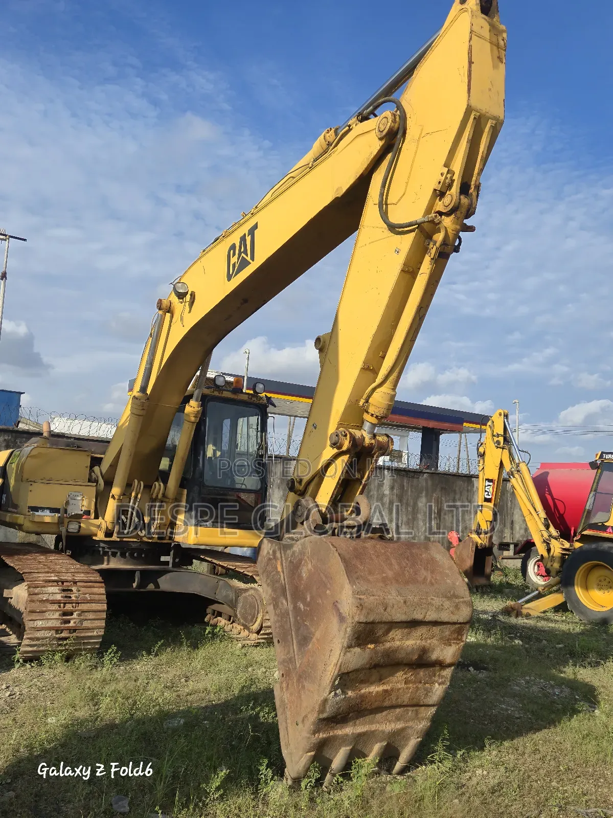 A Caterpillar Excavator 320l