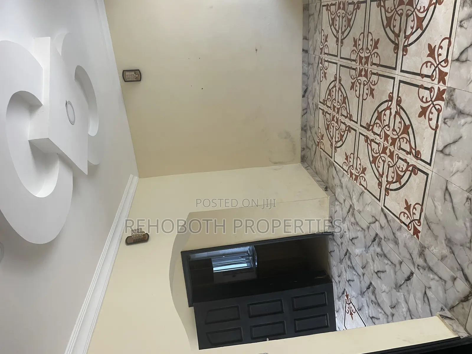 2bdrm Bedsitter in Ire Akari Quarter, Akala Express for rent