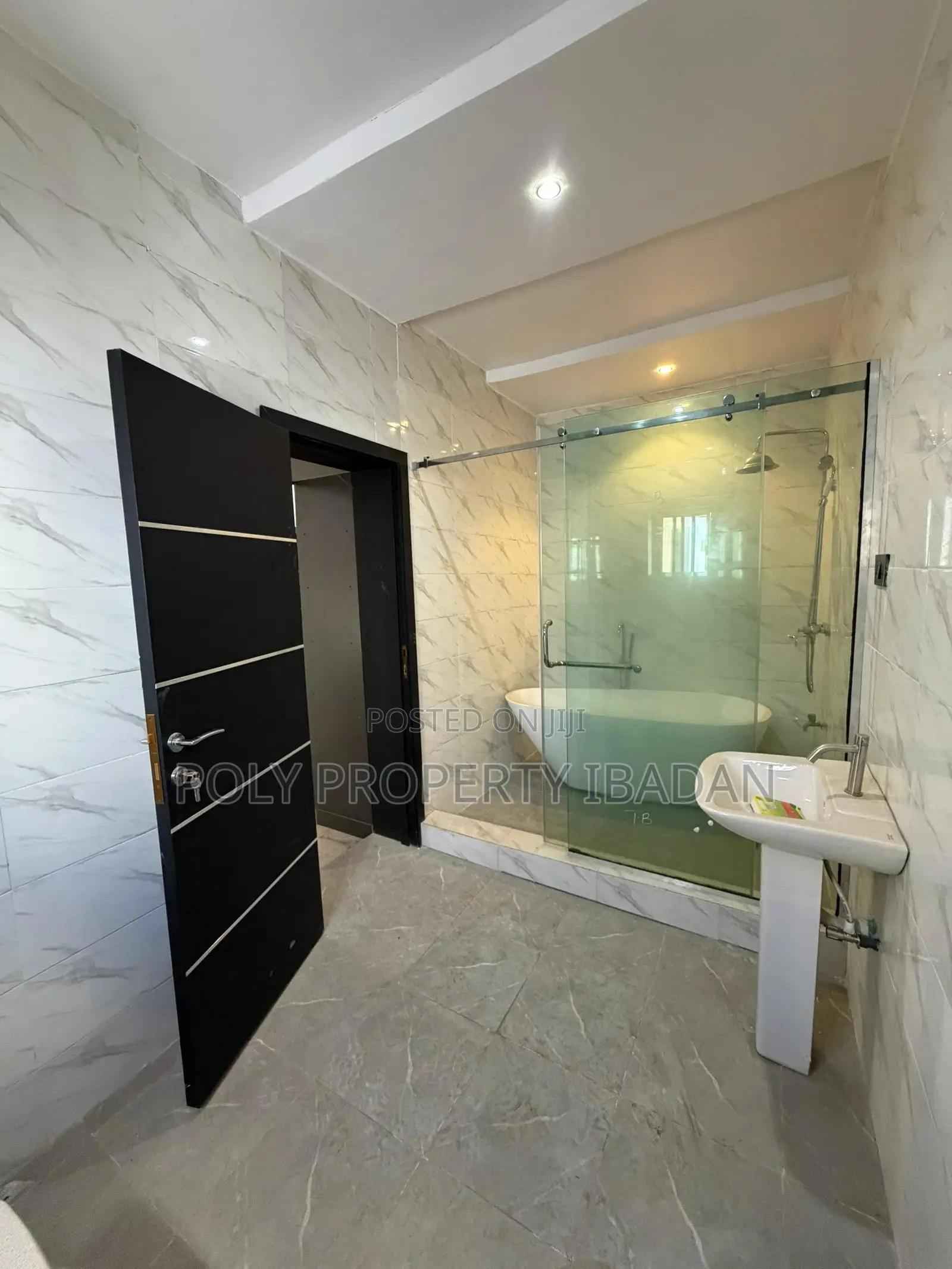 Furnished 4bdrm Duplex in Carlton Gate Estate, Ibadan for rent
