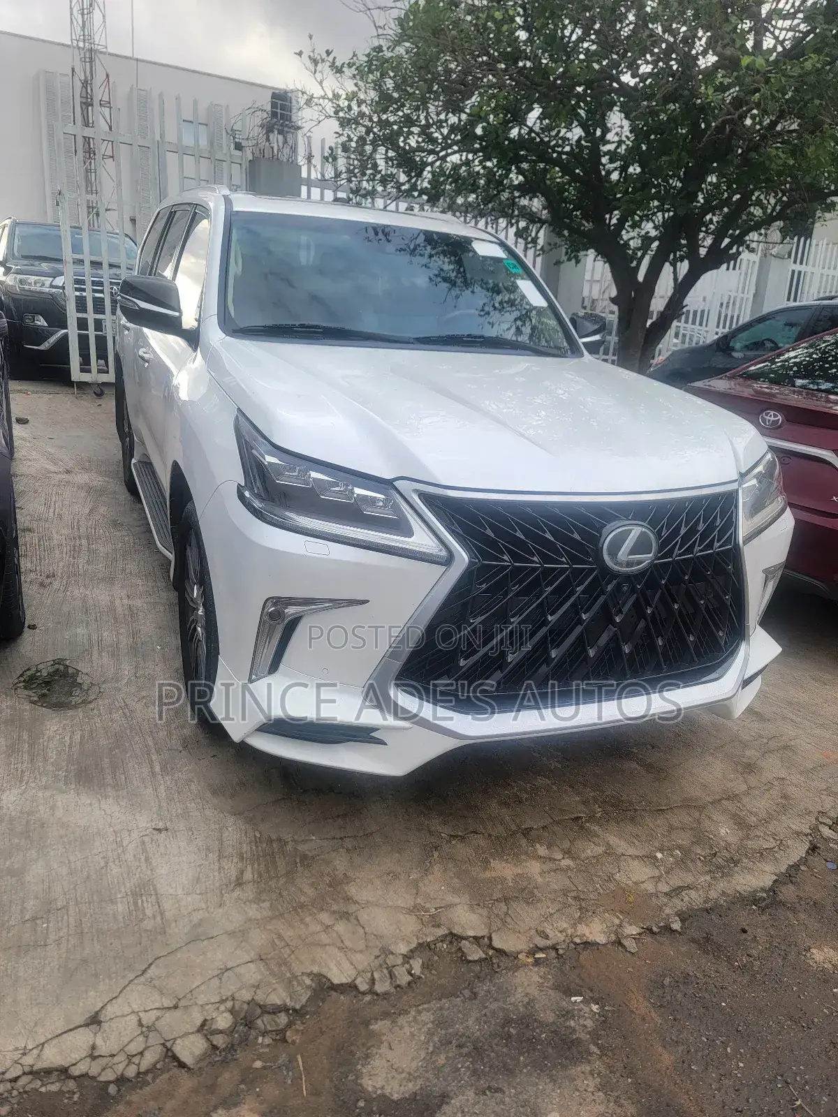 Lexus LX 2017 White