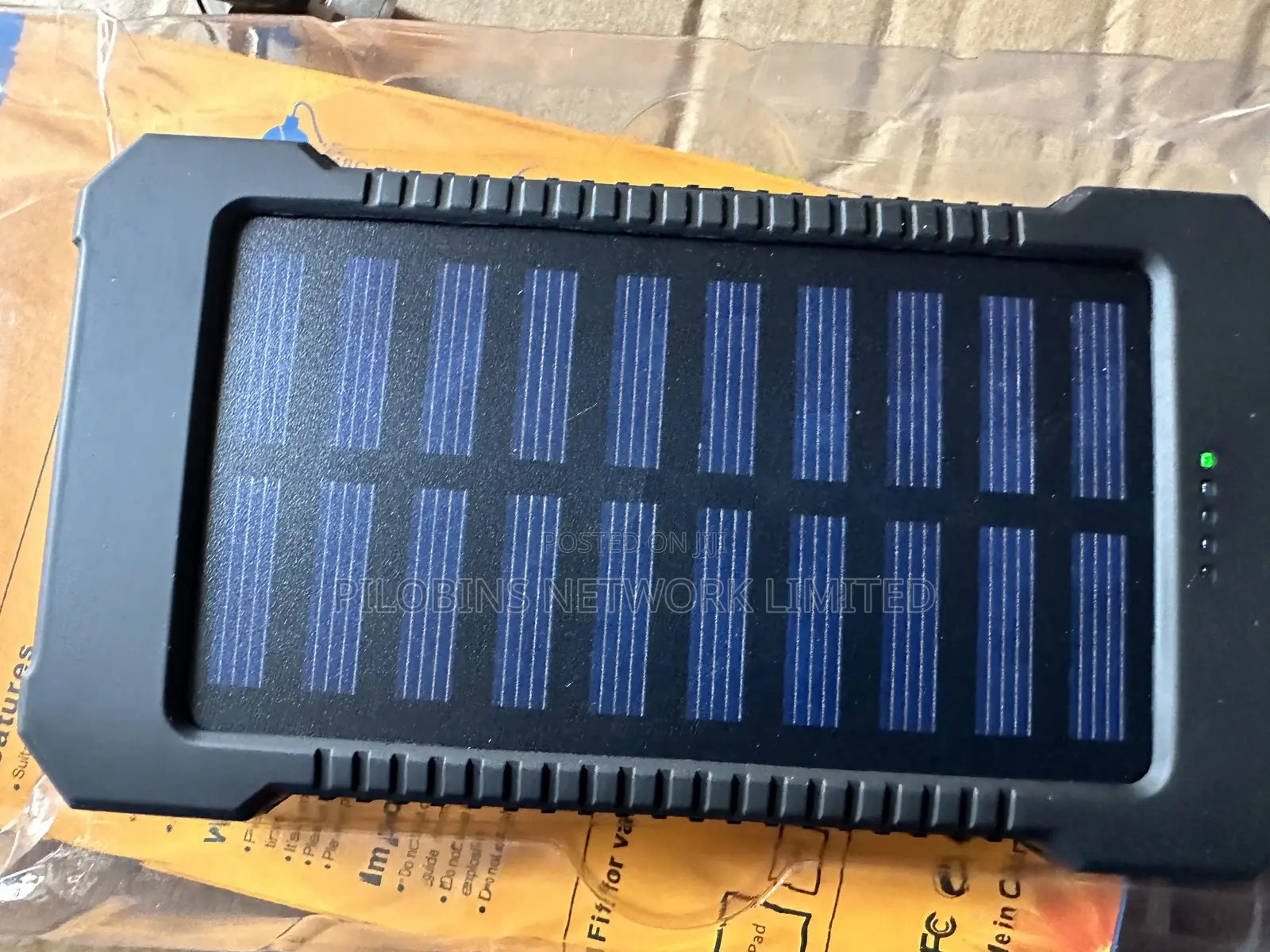 10,000 Mah Solar Power Bank