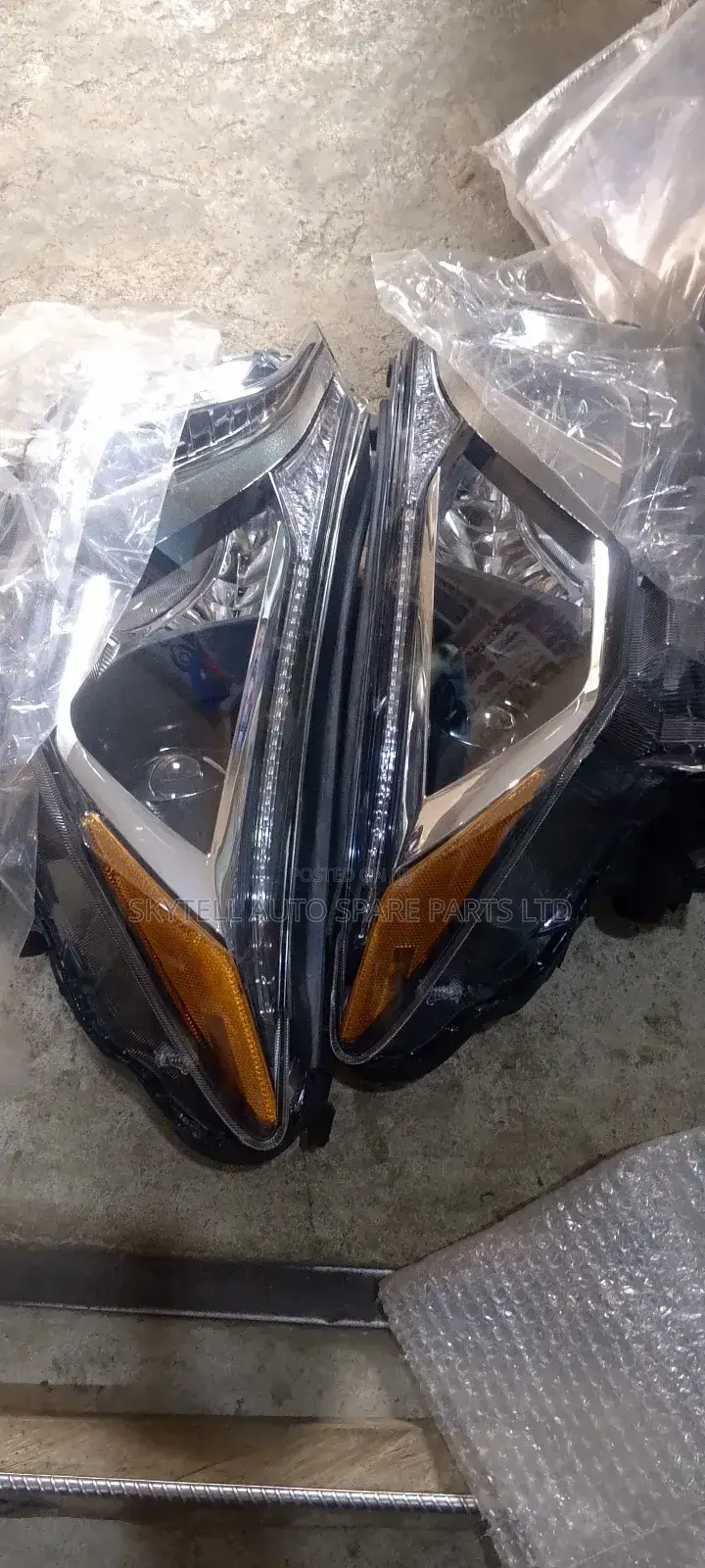 Set Of Head Lamp For Toyota Rav4 2018