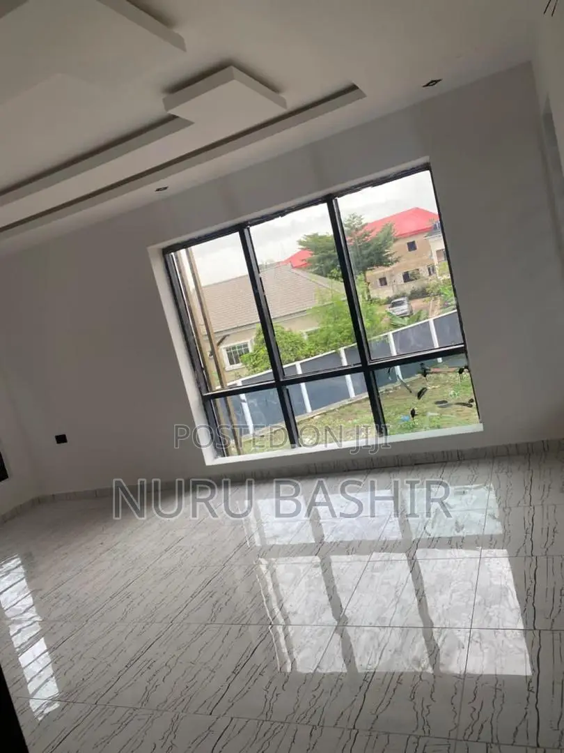 Furnished 4bdrm Duplex in Engineer Oyelade for sale