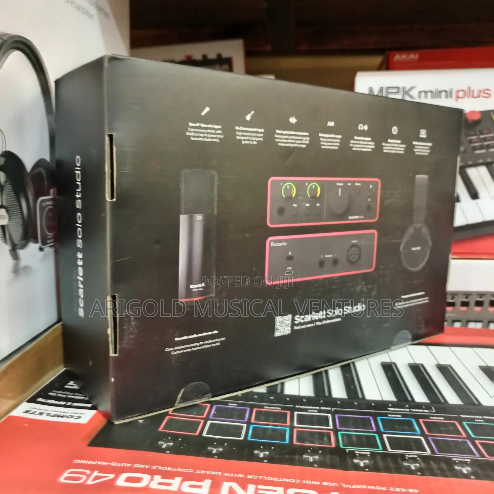Professional Complete Studio Boundle Focusrite Scarlett Solo 4th Gen