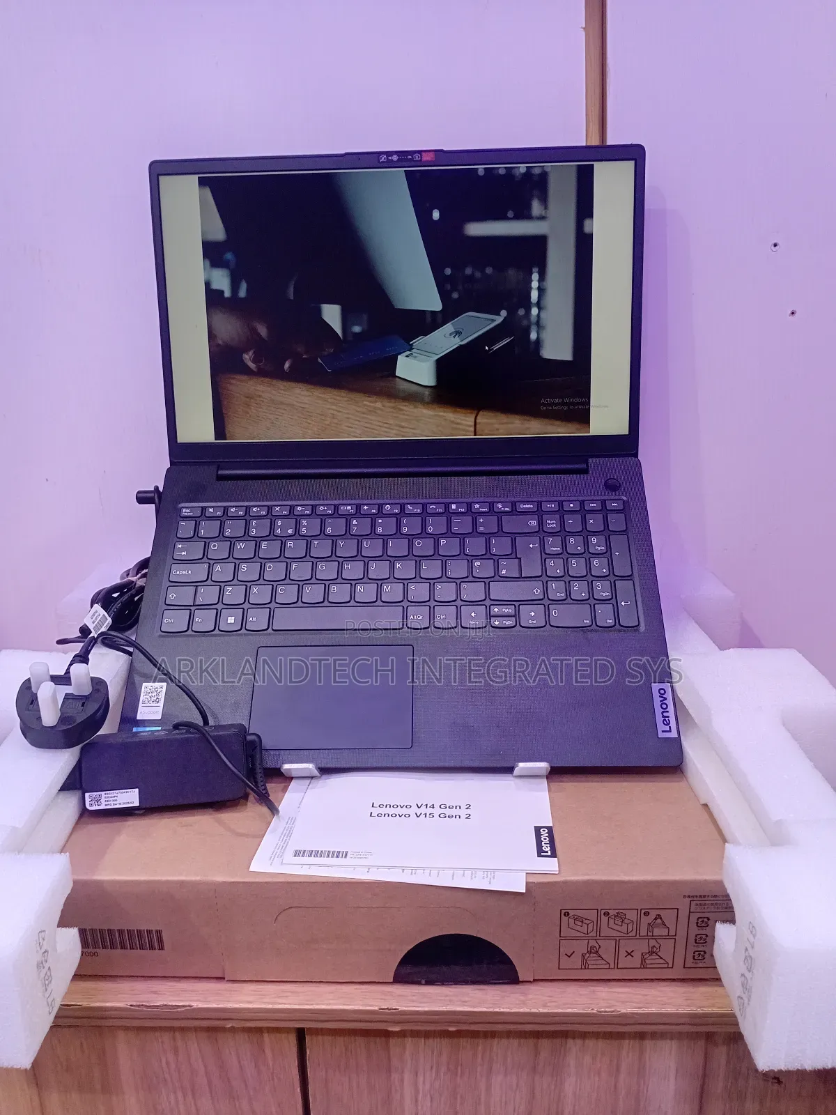 New Laptop Lenovo IdeaPad S10-2 8GB Intel Core i3 SSD 512GB