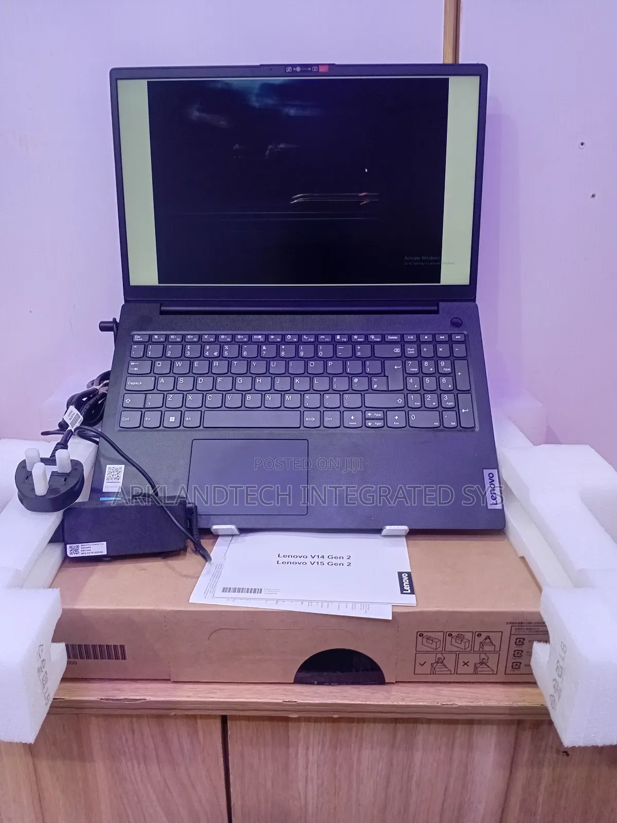 New Laptop Lenovo IdeaPad S10-3t 8GB Intel Core i3 SSD 256GB