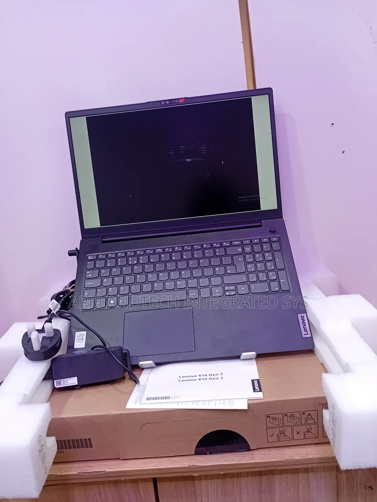New Laptop Lenovo Ideapad S145-15 8GB Intel Core i3 SSD 256GB