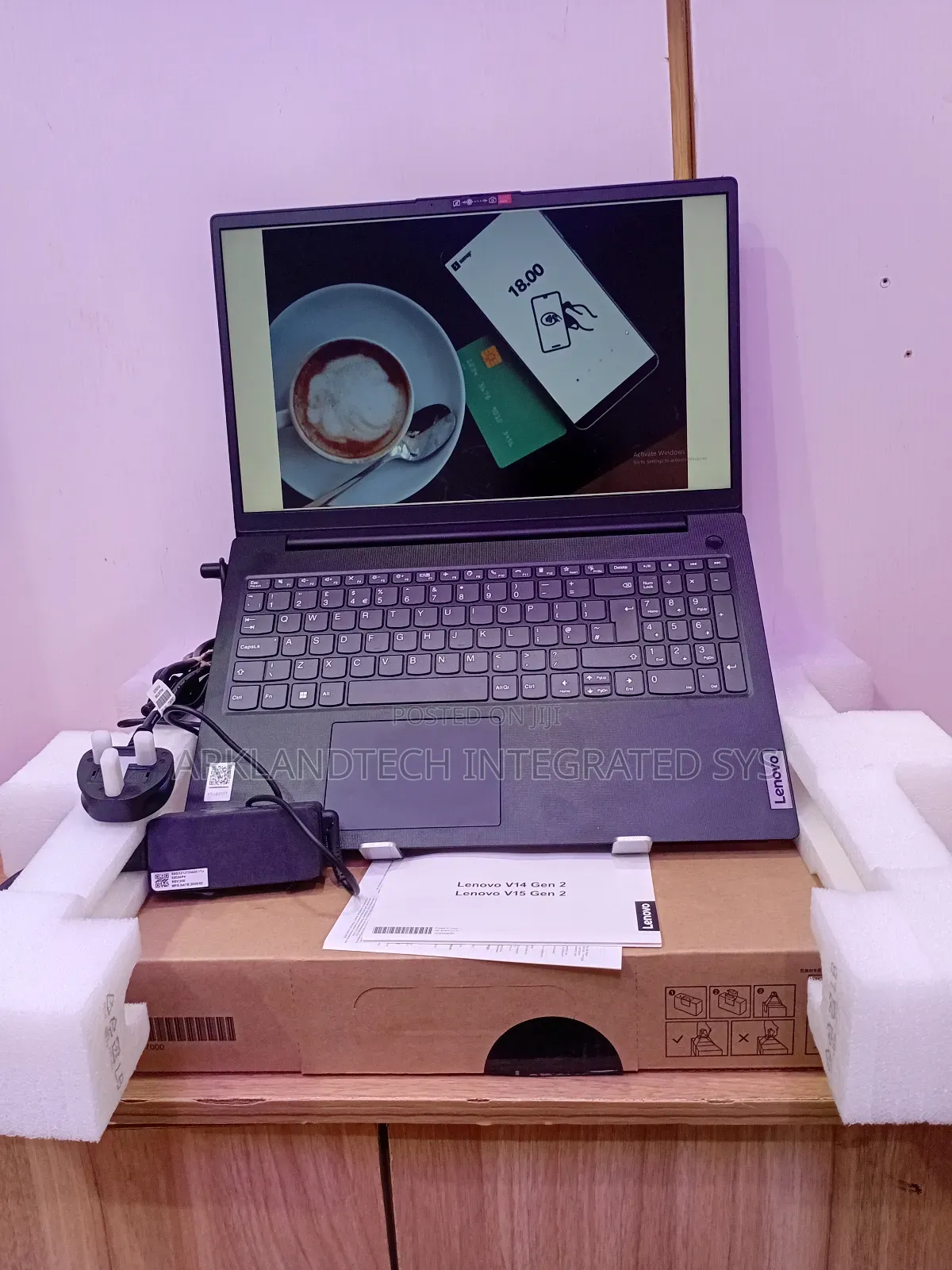 New Laptop Lenovo Ideapad S145-15 8GB Intel Core i3 SSD 256GB