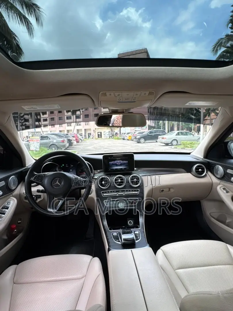 Mercedes-Benz C300 2015 Black