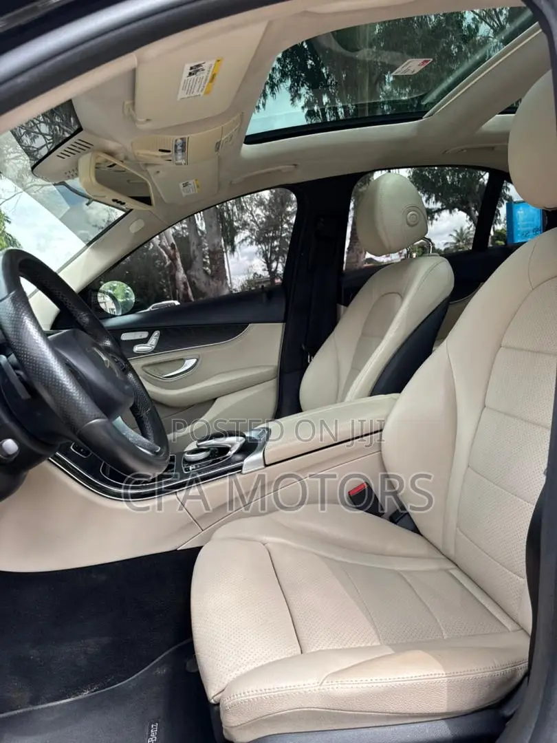 Mercedes-Benz C300 2015 Black