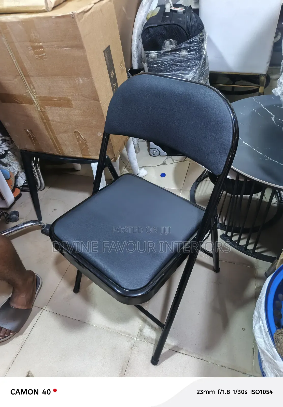 Foldable Chair With Leather Sit