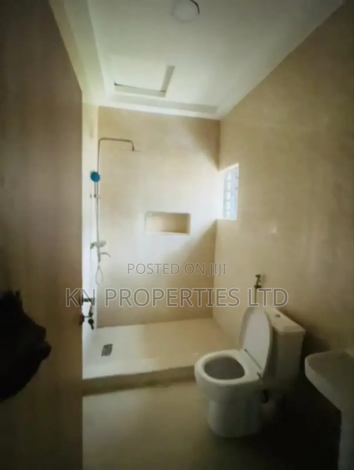 3bdrm Duplex in Naf Valley, Asokoro for sale