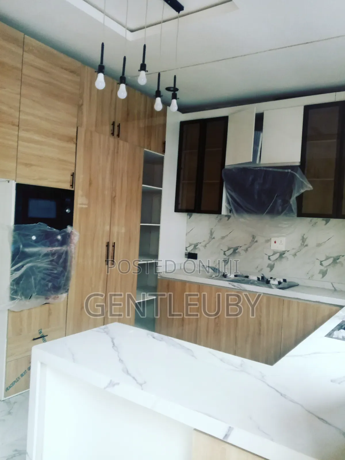 4bdrm Duplex in Idado Estate, Lekki Phase 2 for sale