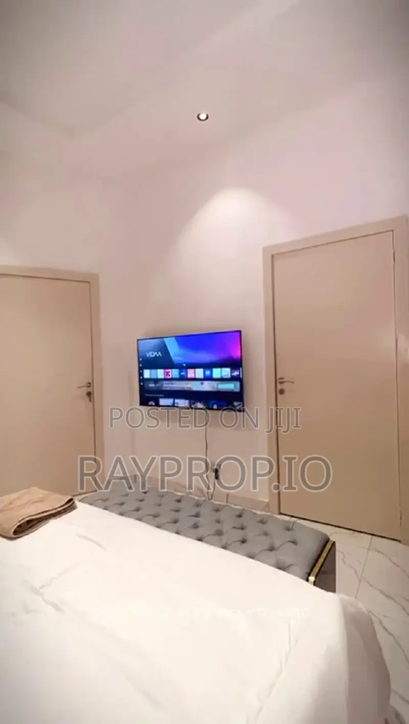 347299tm - Nicely Furnished 3 Bedroom Shortlet in Lekki