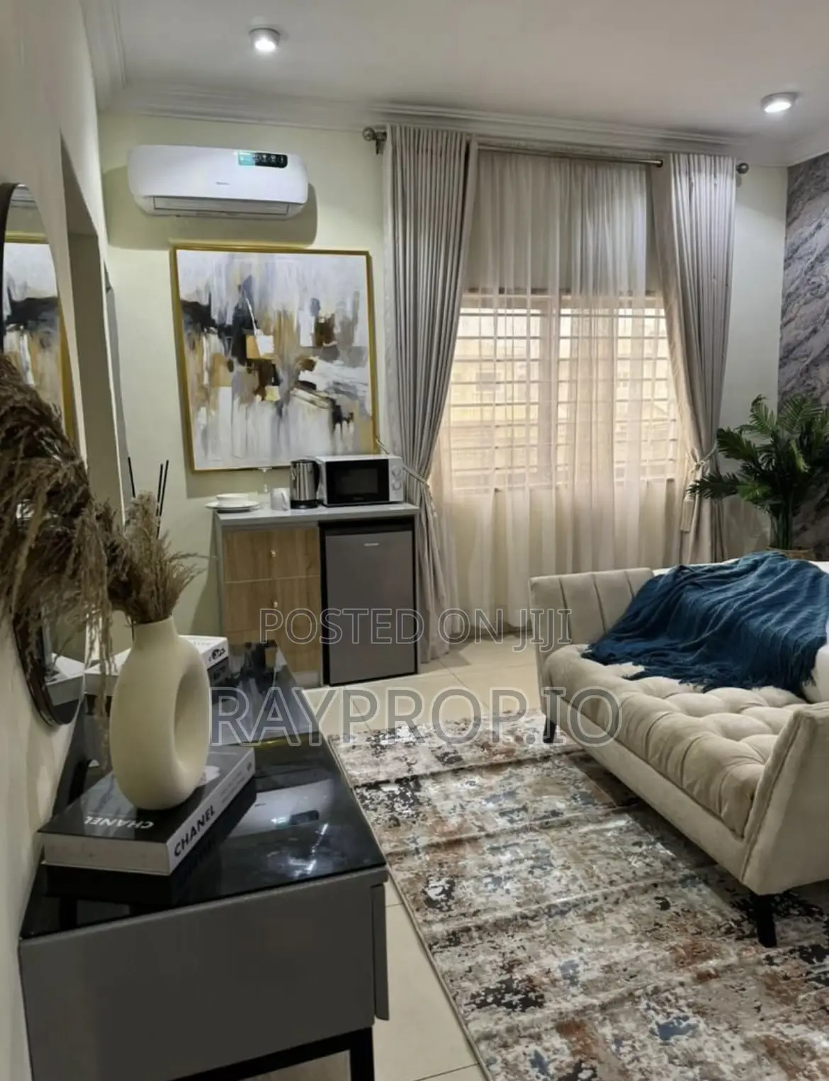 017079uv - Studio Shortlet in Ikate Lekki