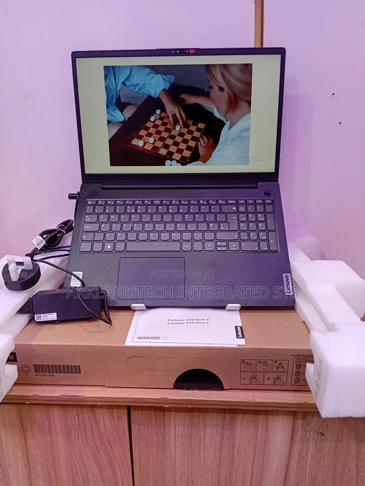 New Laptop Lenovo IdeaPad U410 8GB Intel Core i3 SSD 256GB