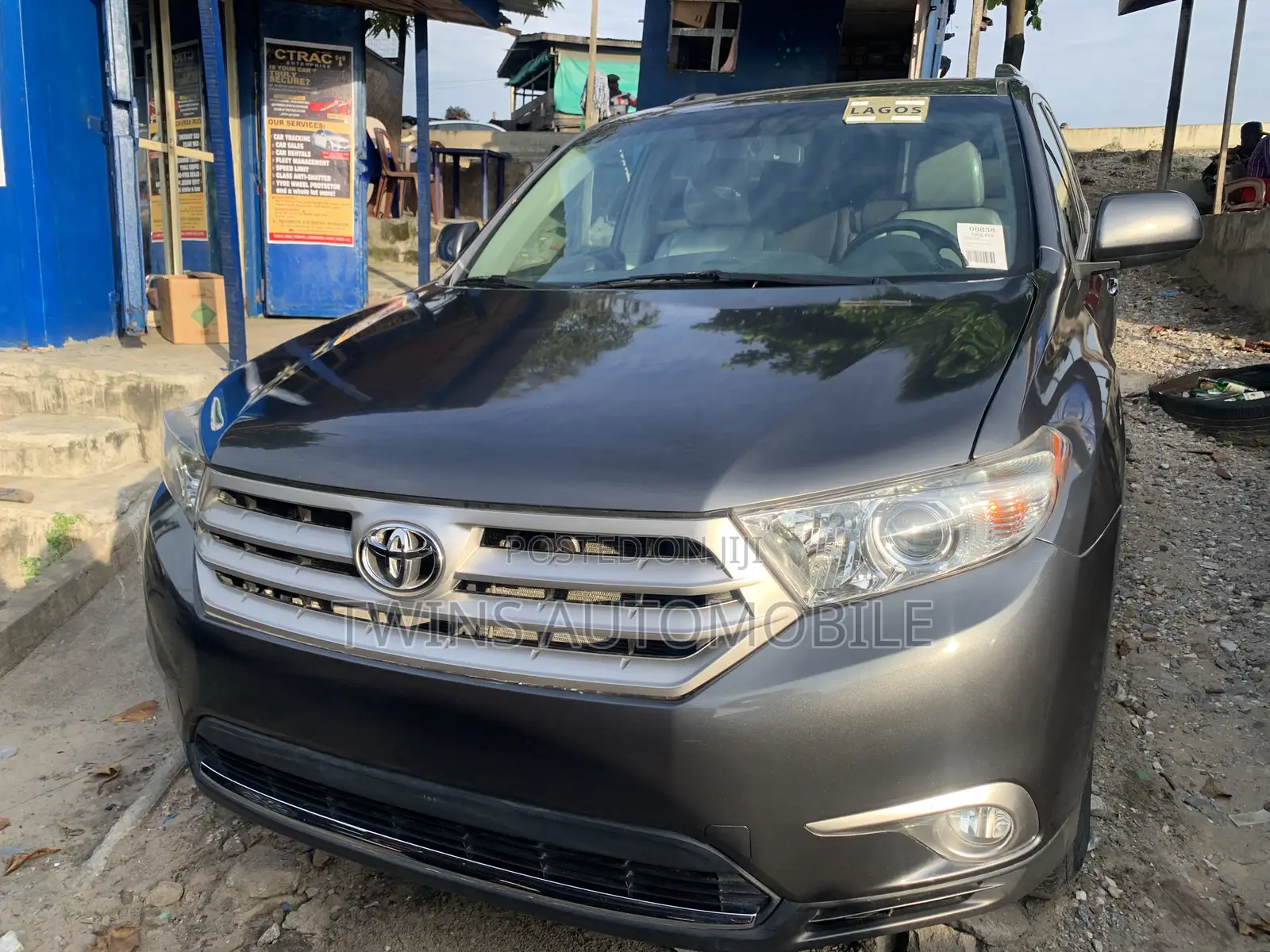 Toyota Highlander Limited 2012 Gray