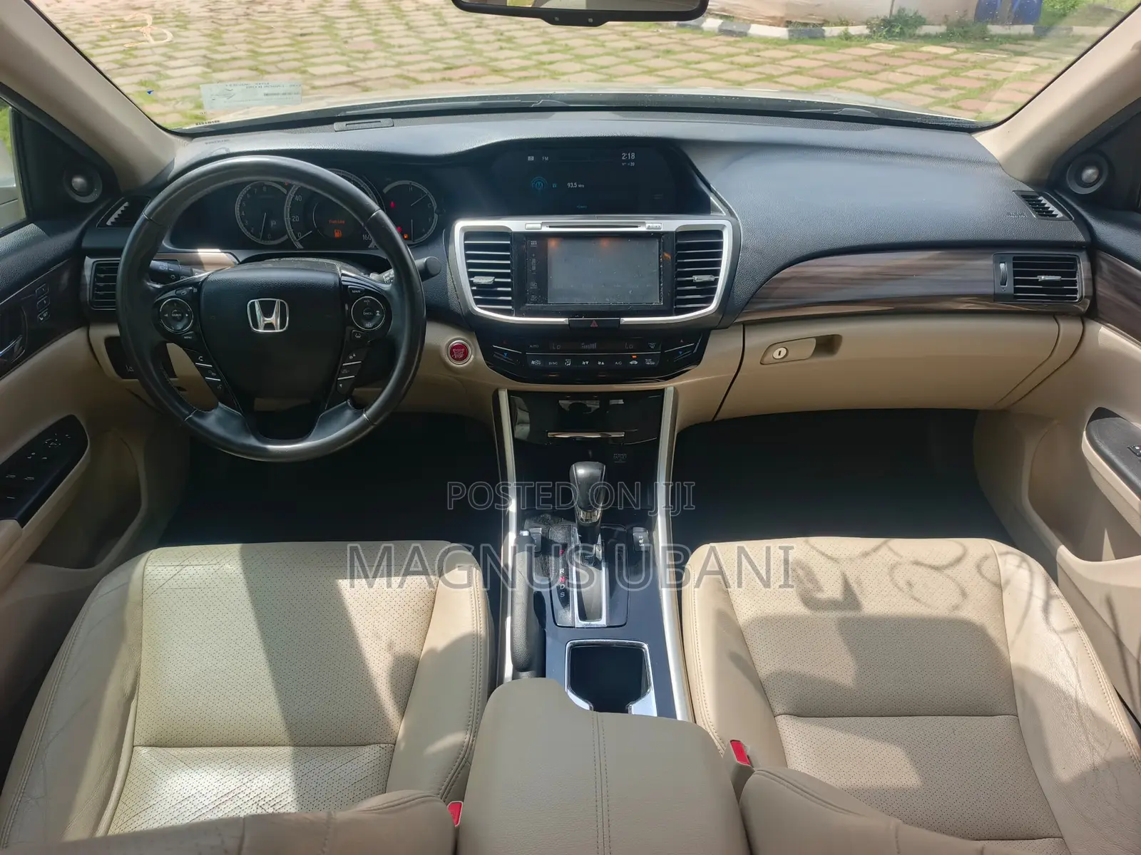 Honda Accord EX-L V-6 2dr Coupe FWD (3.5L 6cyl 6A) 2016 Gold