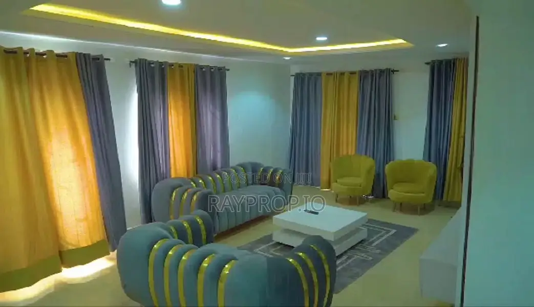 369773zl - 3 Bedroom Shortlet in Magodo Gra