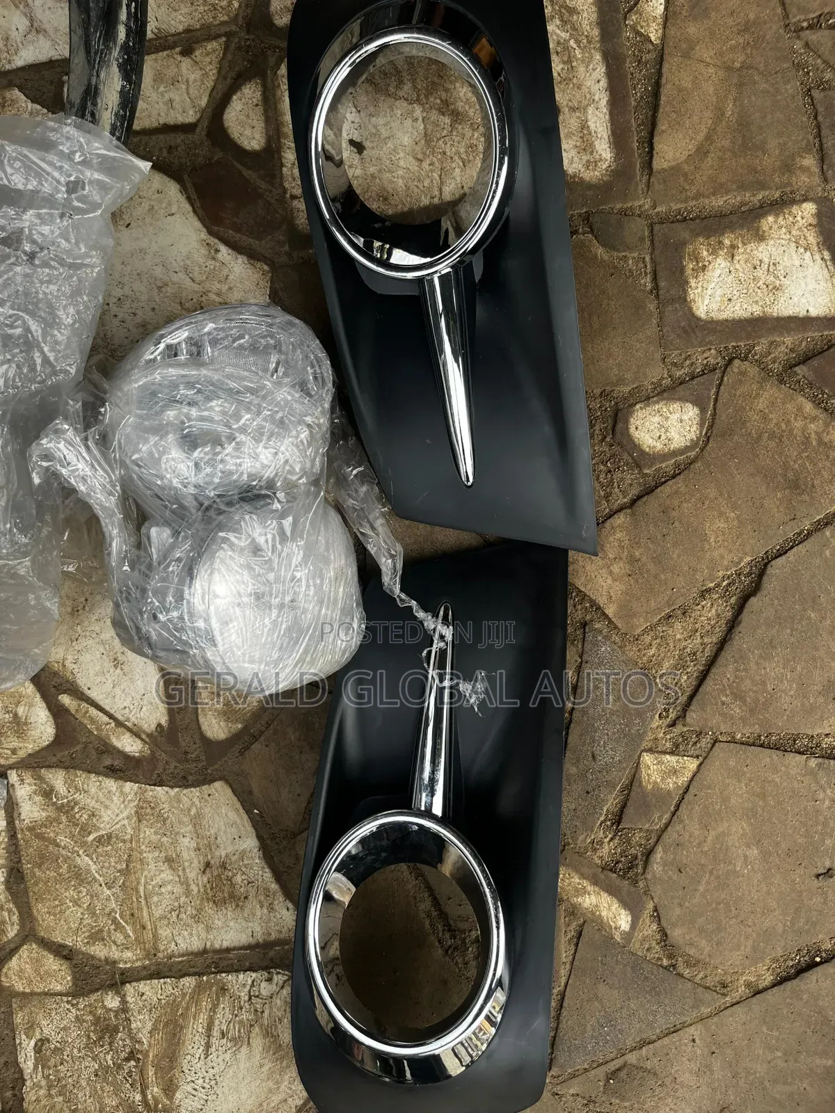 Fog Lamp And Cover Fortuner 2012