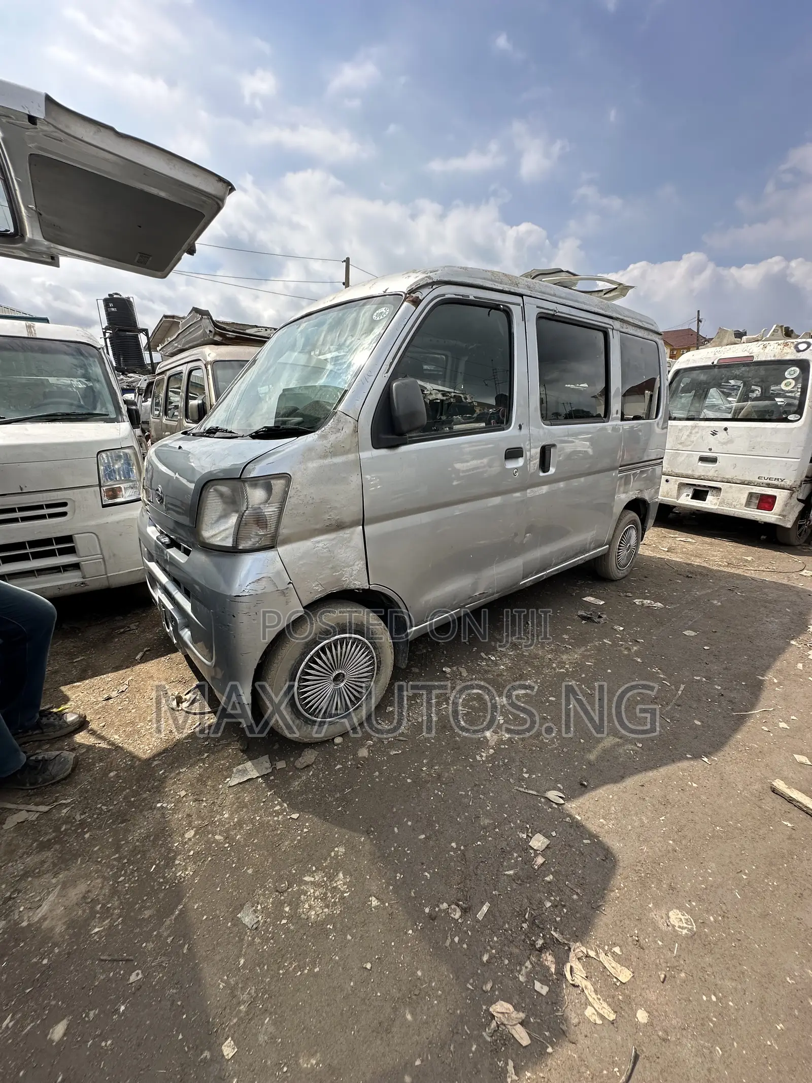 Daihatsu Hijet 2010 Silver