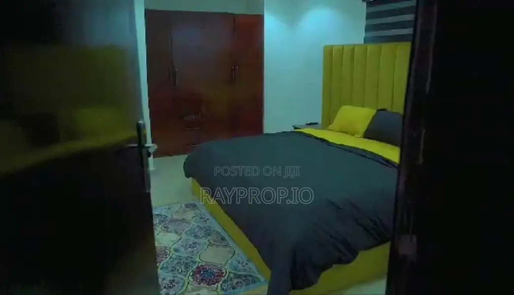 370994sp - 3 Bedroom Shortlet in Magodo Gra