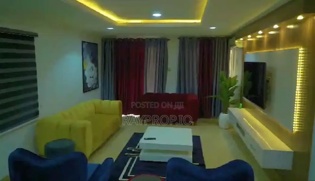 370994sp - 3 Bedroom Shortlet in Magodo Gra