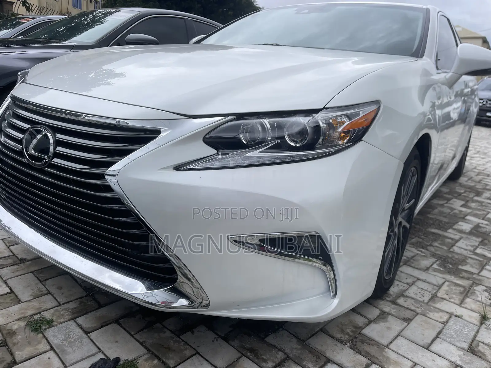 Lexus ES 350 FWD 2017 White