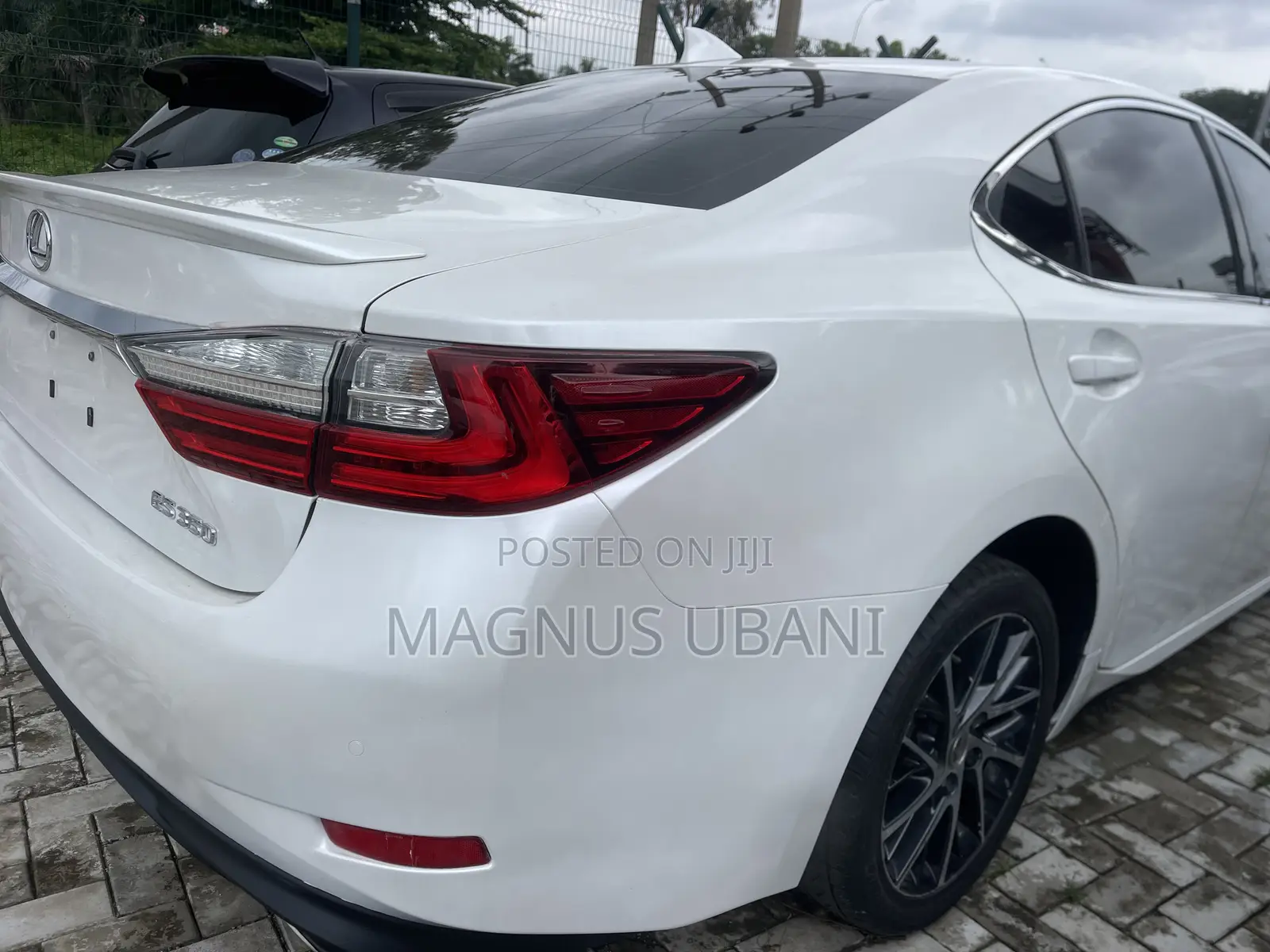 Lexus ES 350 FWD 2017 White
