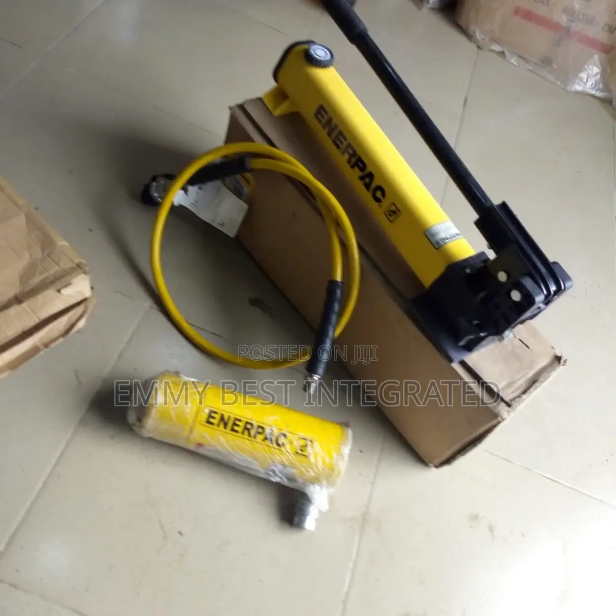 Enerpac P-Series Ultima Steel Hydraulic Hand Pump