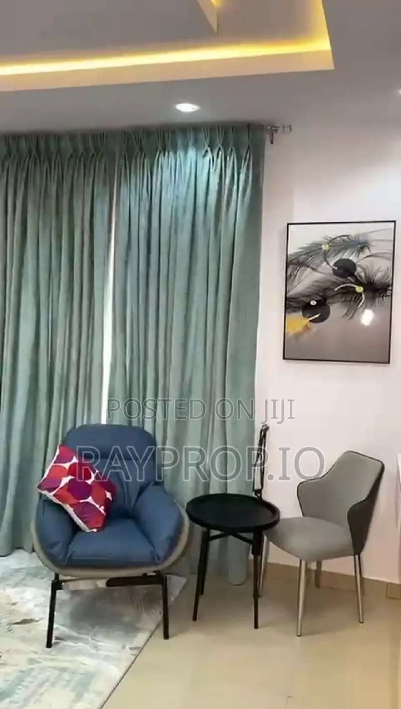745315he - 3 Bedroom Shortlet in Osapa Lekki