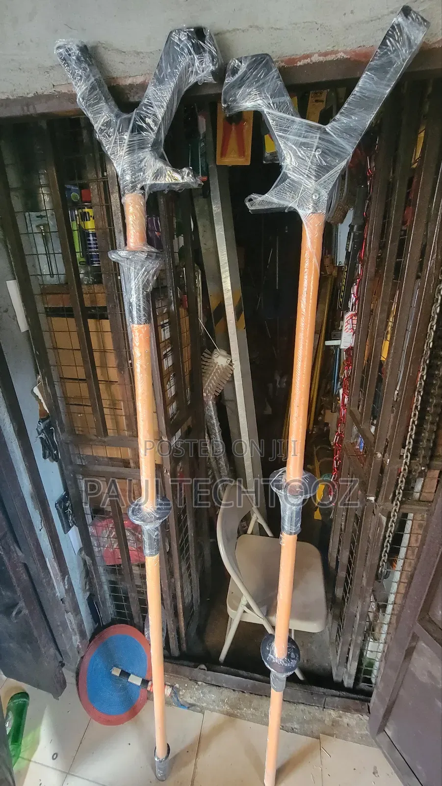 Push/Pull Safely Insulated Sticks