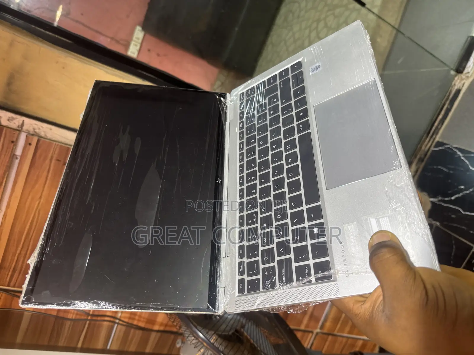New Laptop HP EliteBook X360 1040 G7 16GB Intel Core I7 SSD 256GB