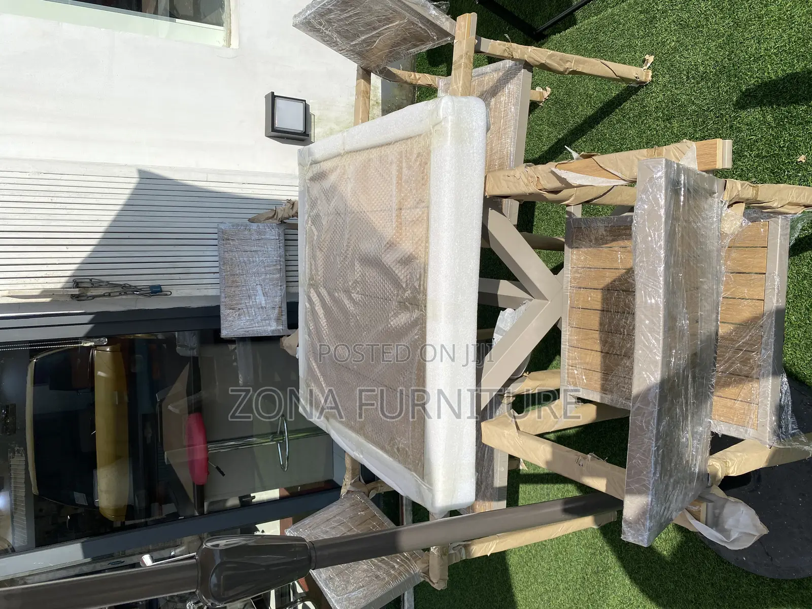 New Model Foreign Design Wooden Outdoor Table and Chairs