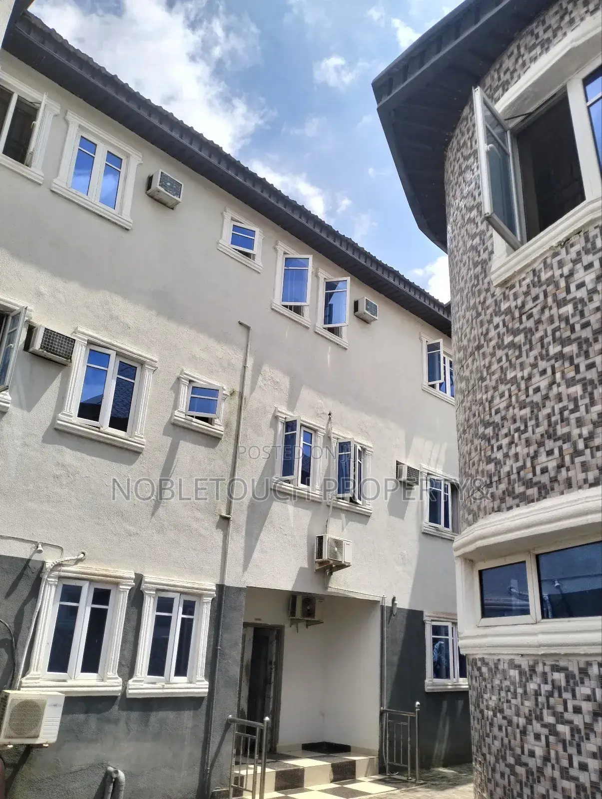 Well Functioning 30rooms Hotel With Modern Facilities at Igando Lagos
