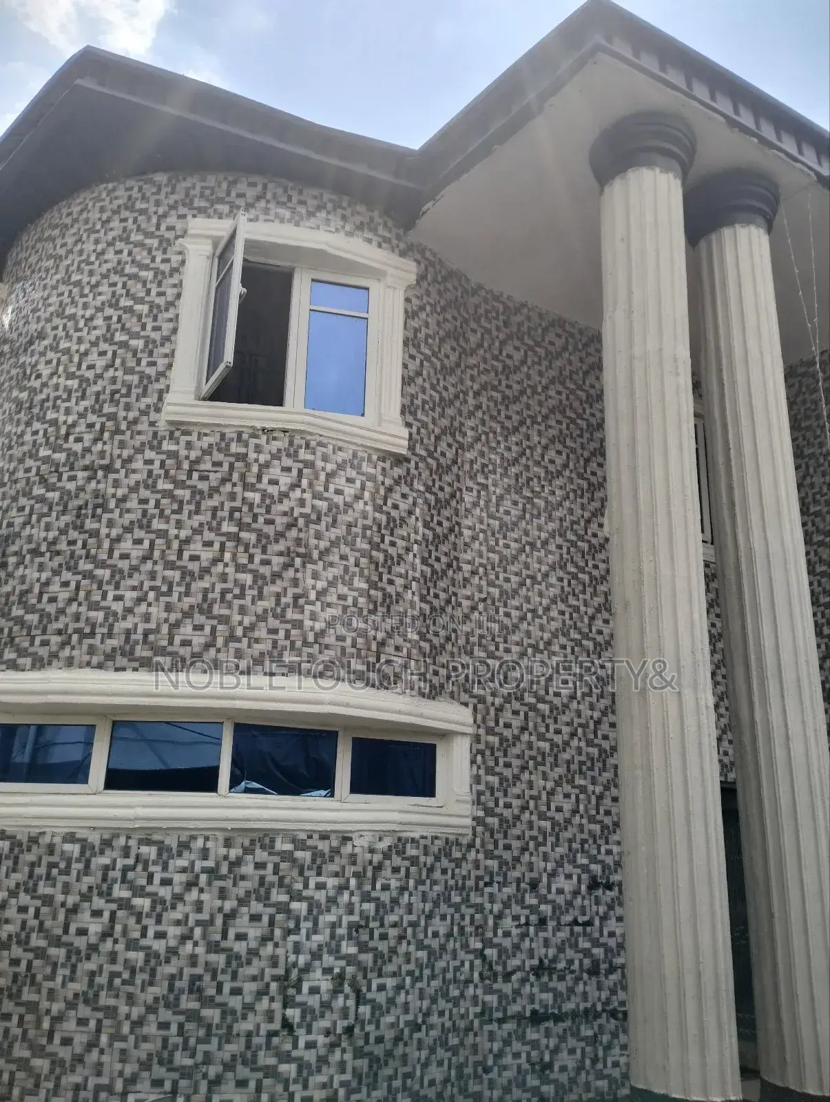 Well Functioning 30rooms Hotel With Modern Facilities at Igando Lagos