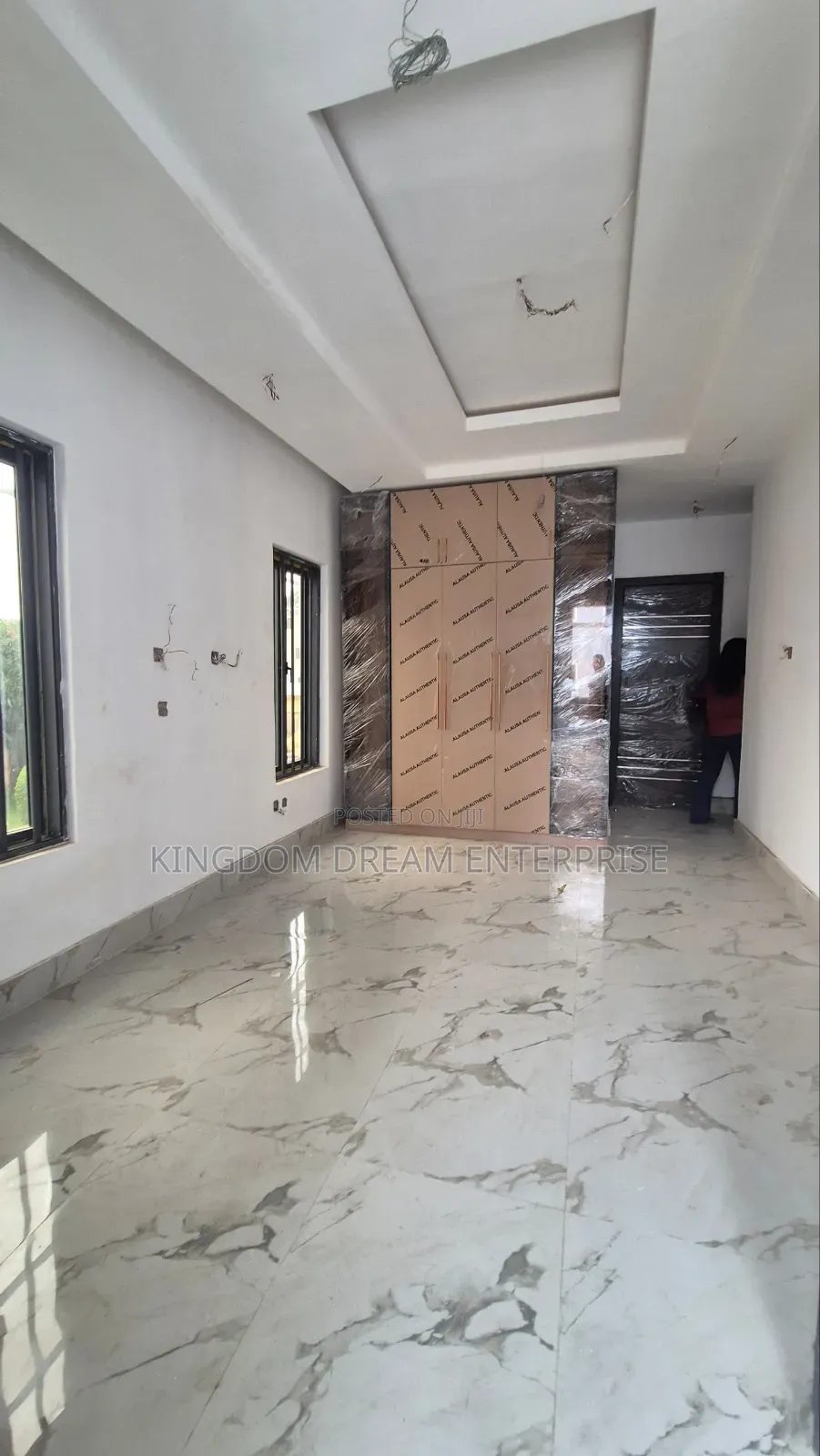 5bdrm Duplex in Ikeja Gra Lagos for sale