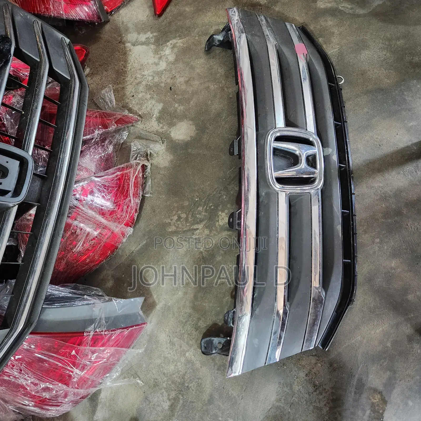 Front Grill Honda Odyssey 2013