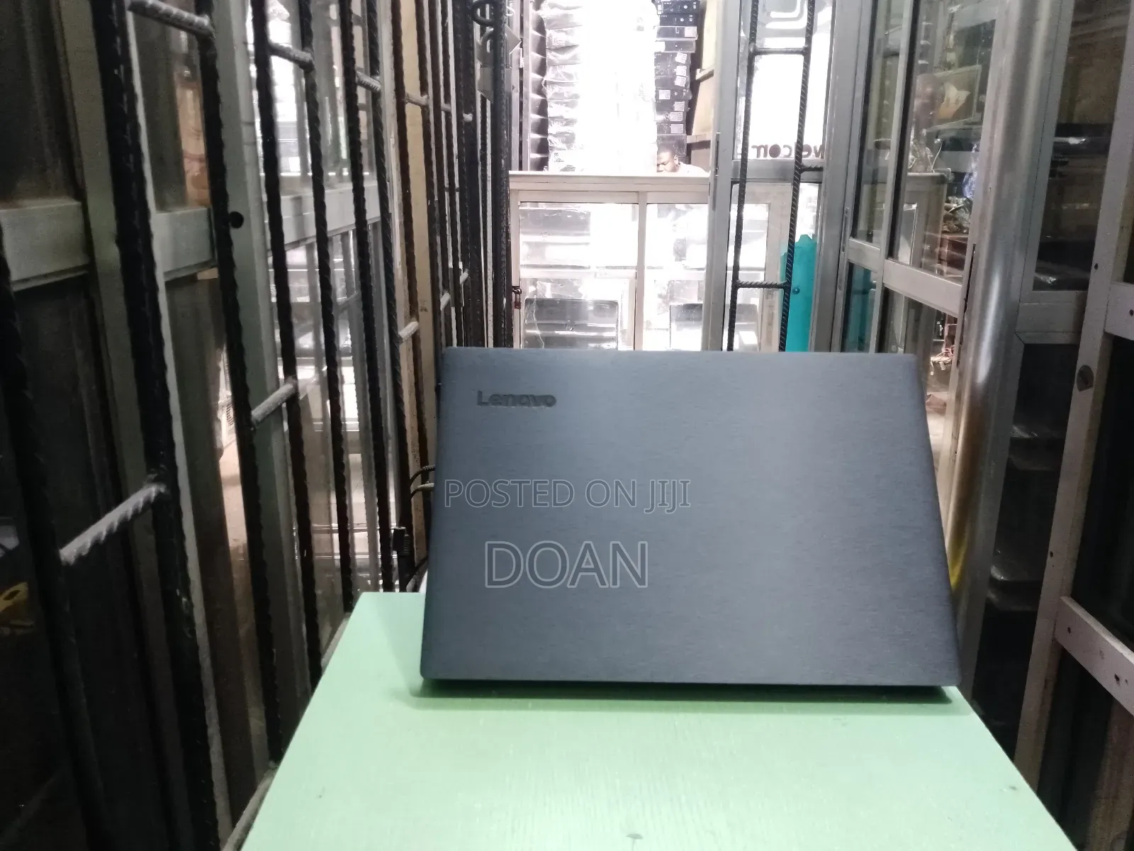Laptop Lenovo V130 4GB Intel Core i3 SSD 128GB