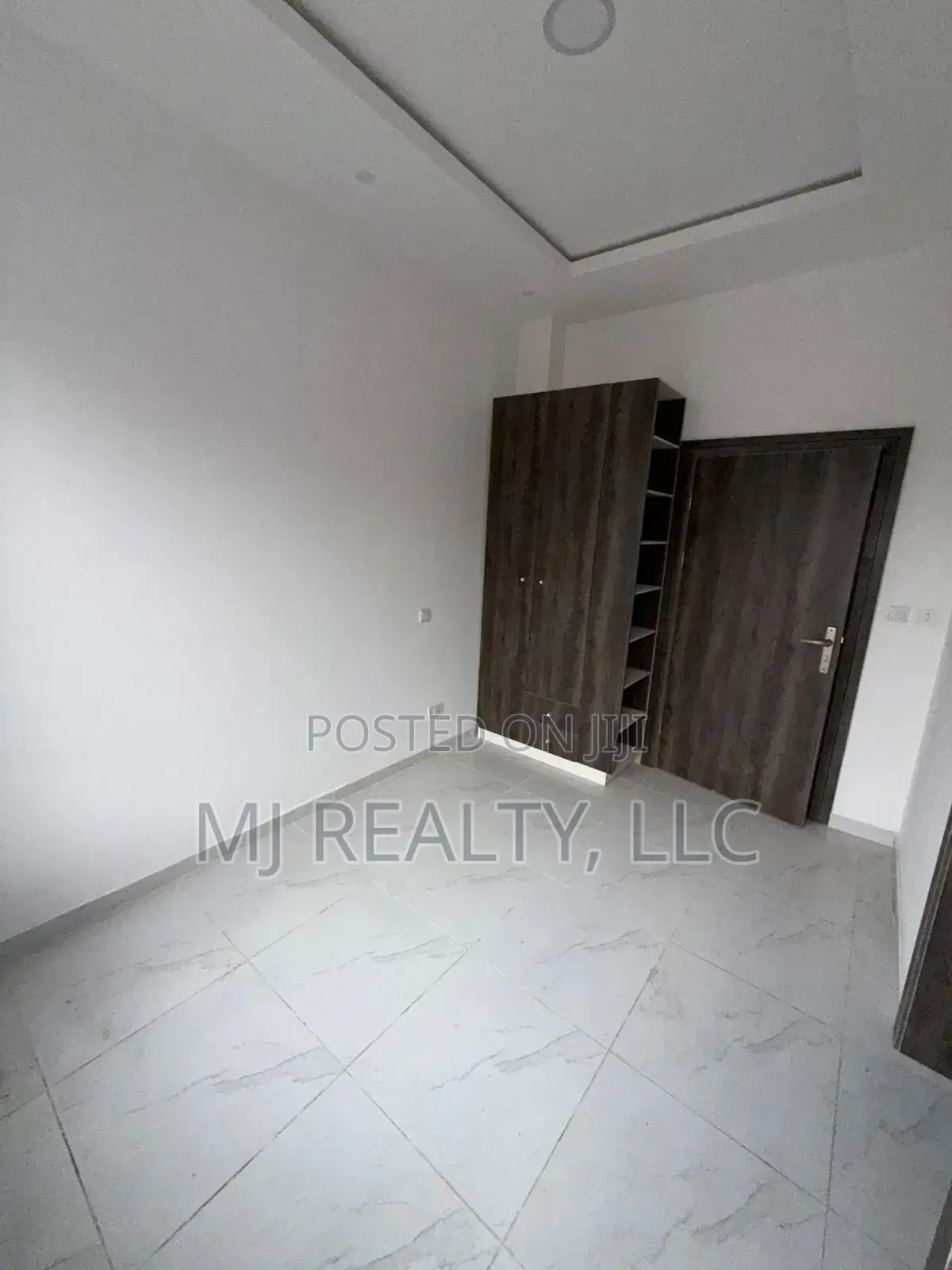4bdrm Maisonette in Awuse Estate, Opebi for sale