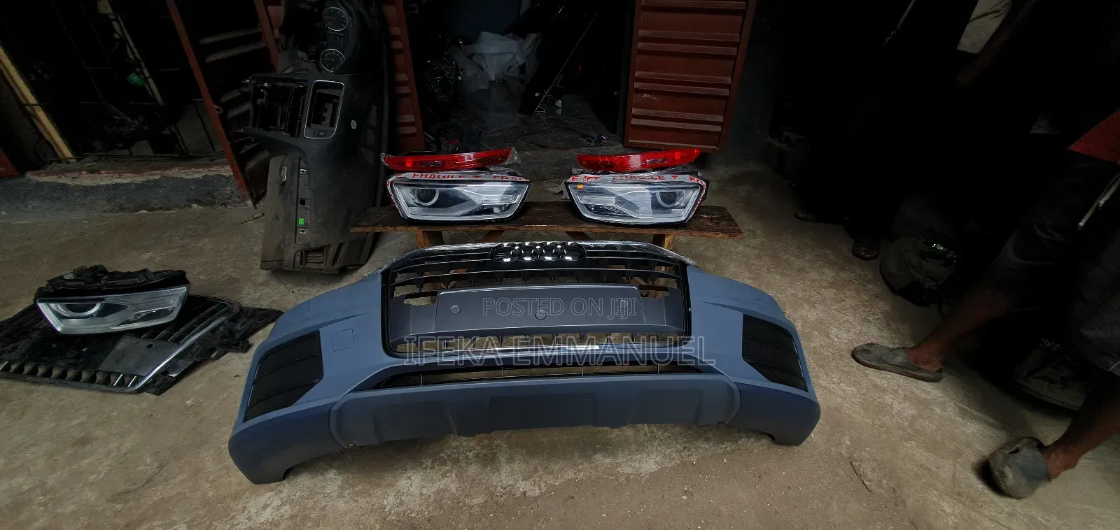 Front Bumper  And Headlights  Audi Q3