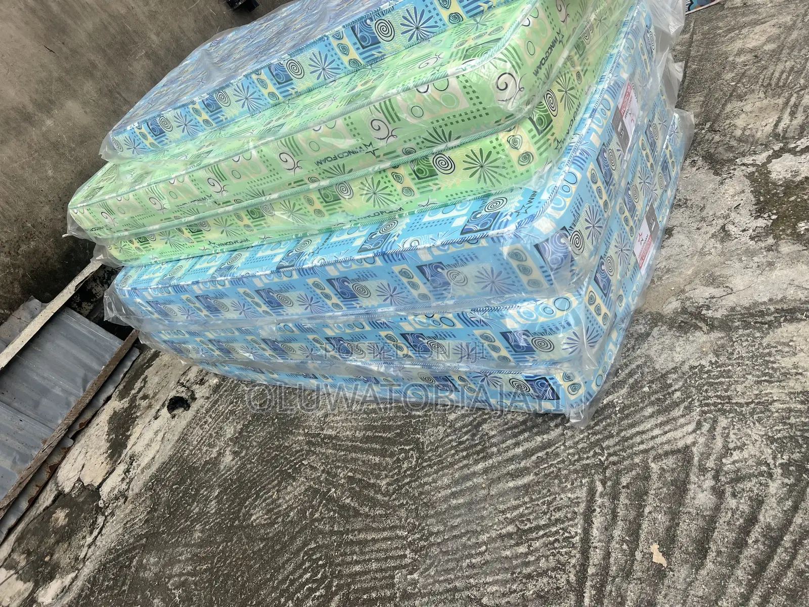4by8 Inches Winco Mattress