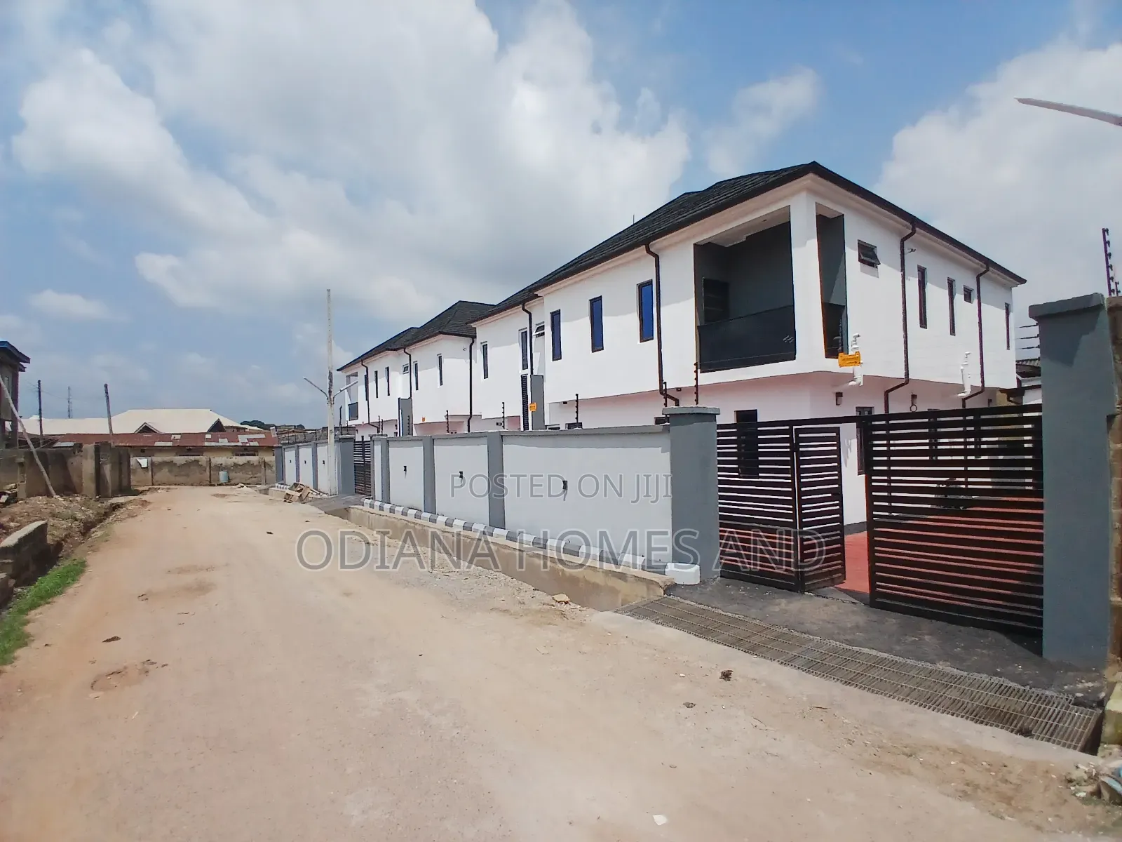 8bdrm Duplex in Ashi Bodija, Ibadan for sale