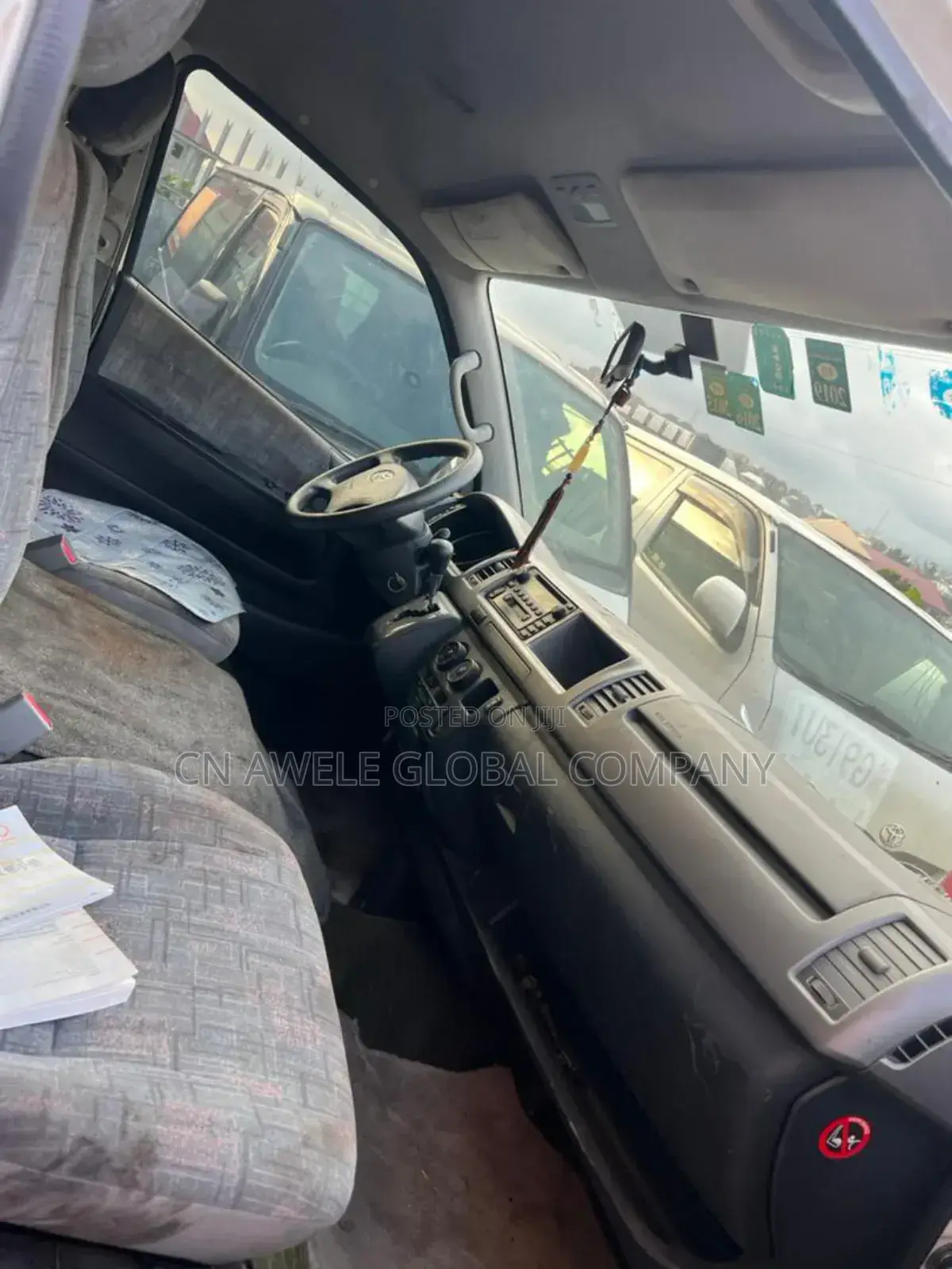 Toyota Grand HiAce 2011 White
