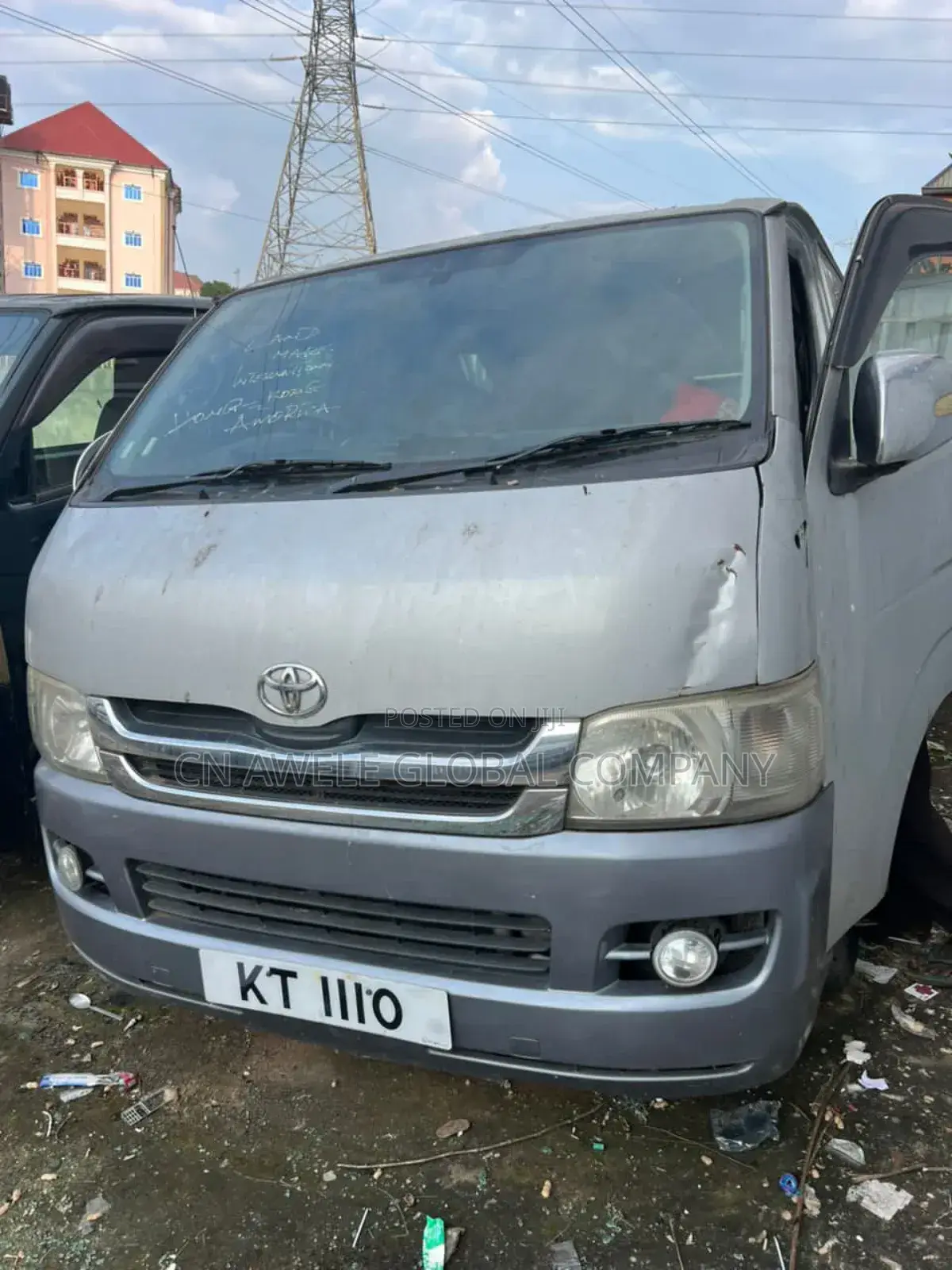 Toyota Grand HiAce 2011 White