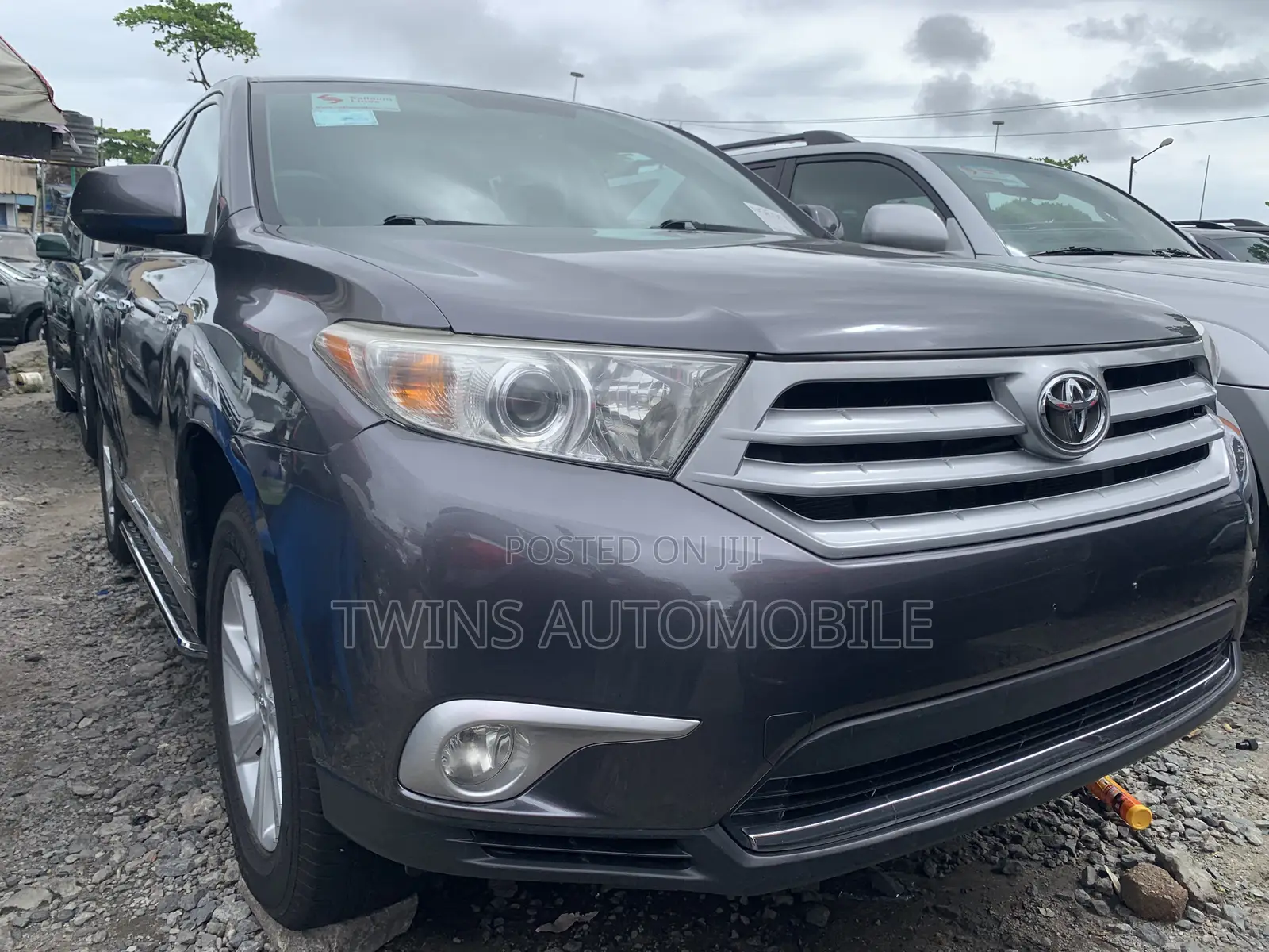 Toyota Highlander Limited 3.5l 4WD 2013 Gray