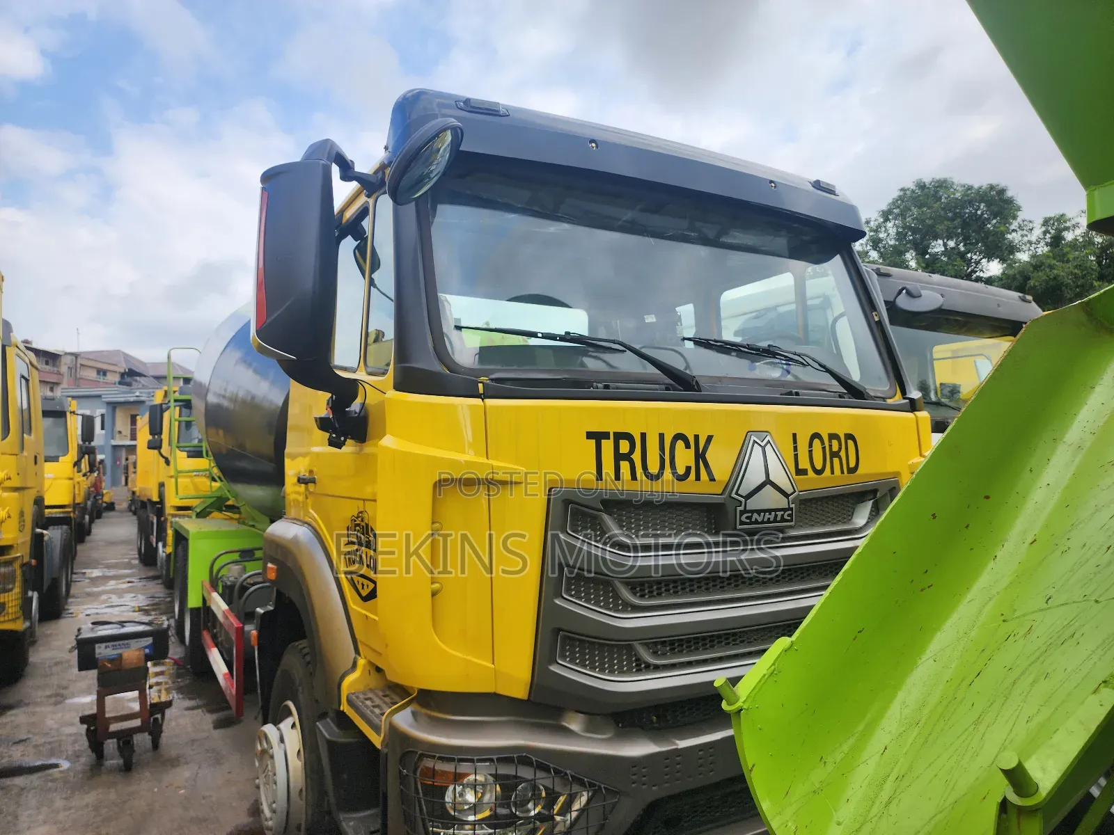 Foreign Used Concrete Mixer Howo CHNTC